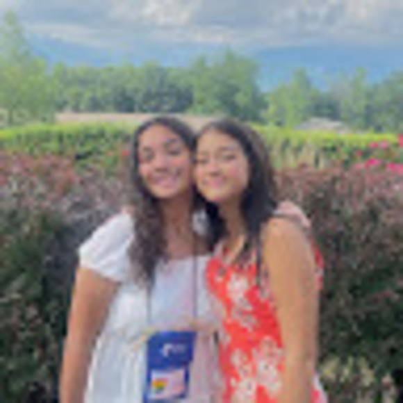 Meet your Posher, Ava - Picture 1 of 1